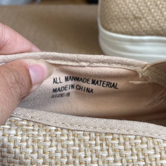 Slip on shoes - Picture 2 of 5